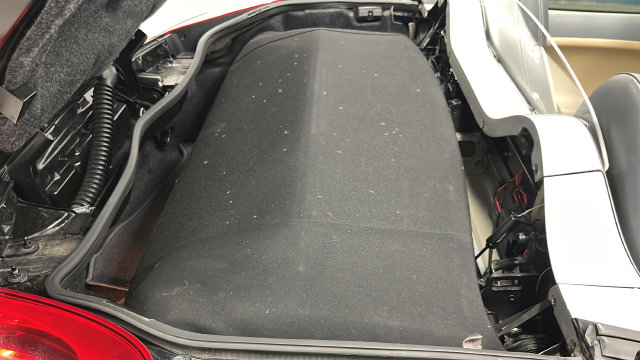 Used 2006 Pontiac Solstice Convertible w/ Premium Package RWD image 20