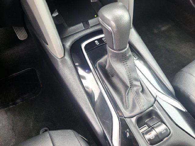 Used 2024 Toyota Corolla Cross XLE AWD/4WD image 19