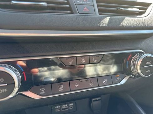 Certified 2020 Nissan Altima 2.5 SV image 23