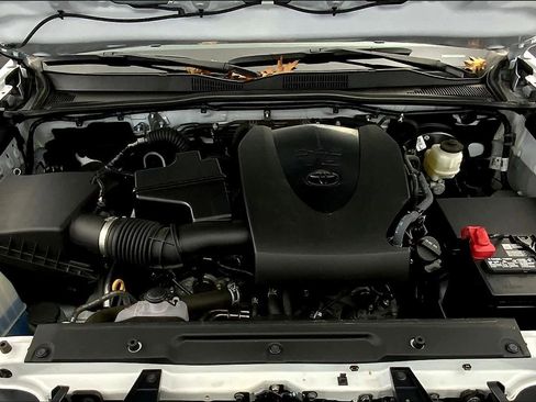 Used 2020 Toyota Tacoma SR5 image 27