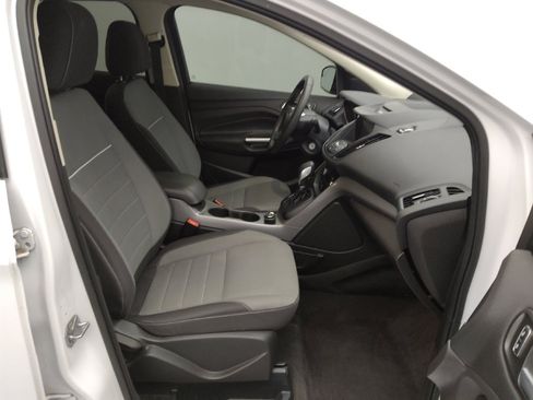 Used 2015 Ford Escape SE w/ Equipment Group 201A image 21
