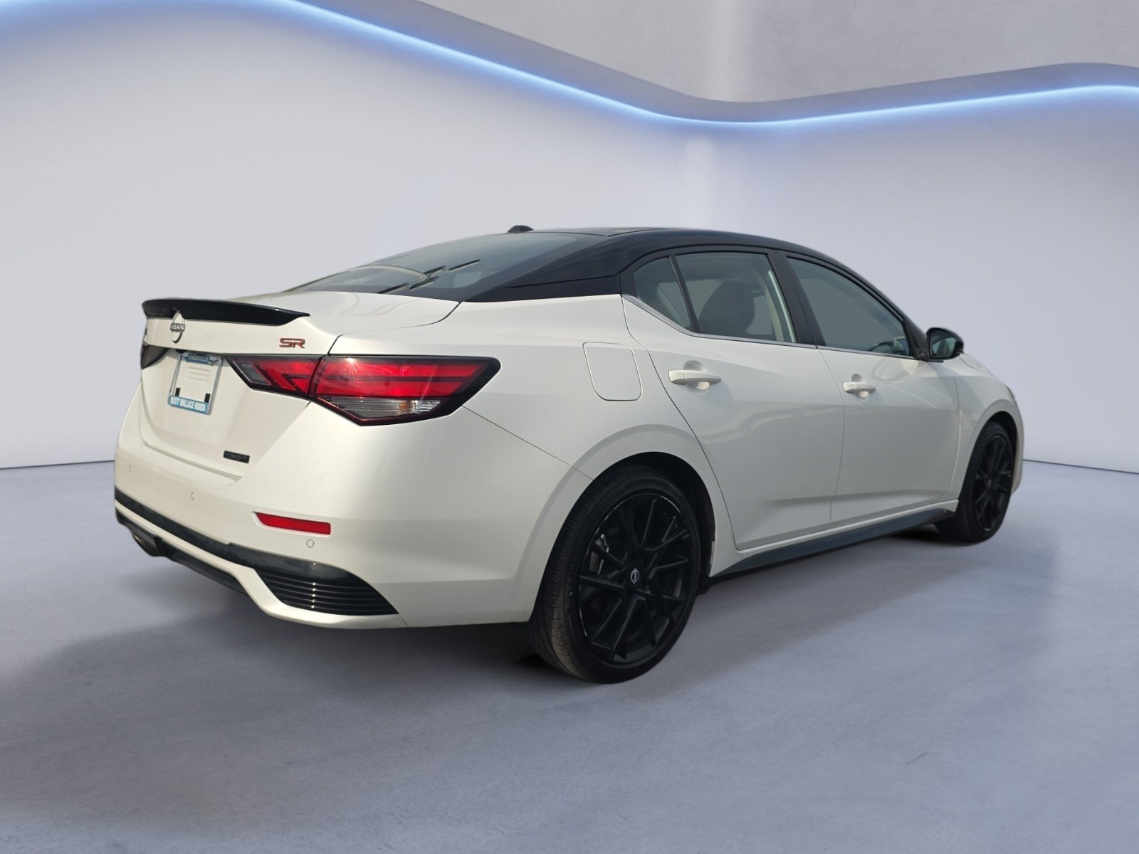 Used 2025 Nissan Sentra SR w/ Midnight Edition FWD image 6