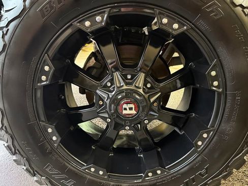 Used 2019 Ford F150 XLT w/ Trailer Tow Package image 10