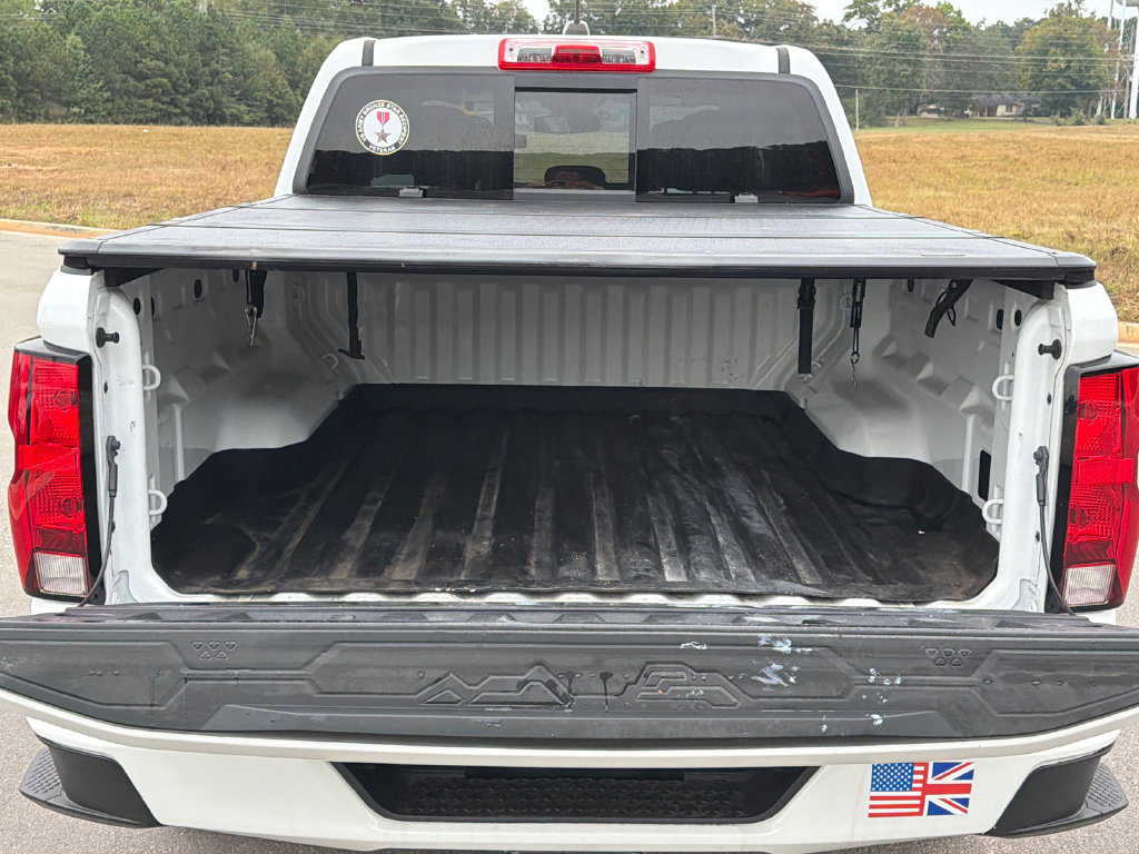 Used 2024 Chevrolet Colorado LT w/ LT Convenience Package II RWD image 16