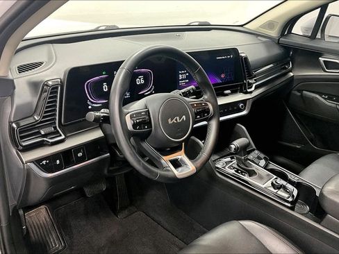 Used 2024 Kia Sportage EX image 13