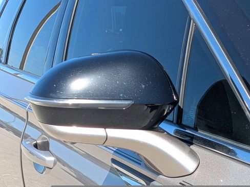 Used 2021 Lincoln Corsair Reserve w/ Equipment Group 201A image 12