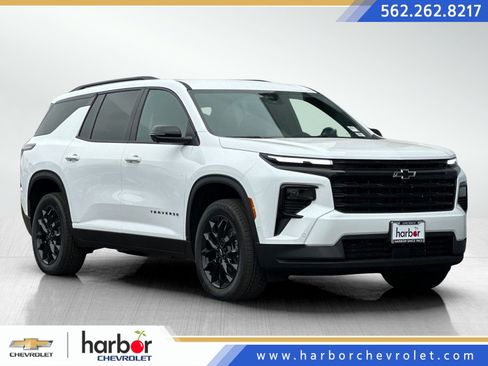 New 2025 Chevrolet Traverse LT w/ Enhanced Driving Package image 1