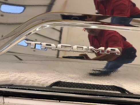 New 2026 Toyota Tacoma TRD Off-Road AWD/4WD image 19