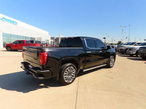 Used 2024 GMC Sierra 1500 Denali Ultimate image 11