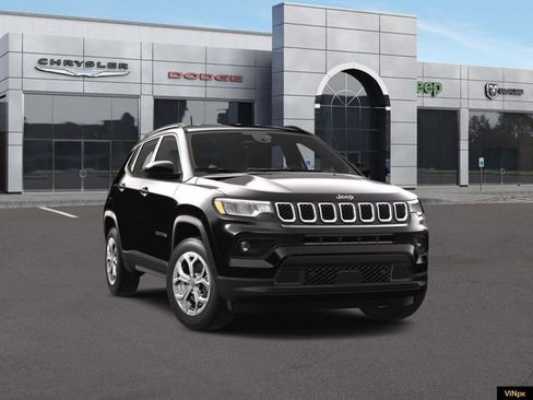 New 2024 Jeep Compass Latitude w/ Convenience Group AWD/4WD image 16