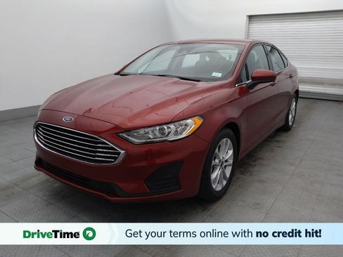Used 2019 Ford Fusion SE image 1