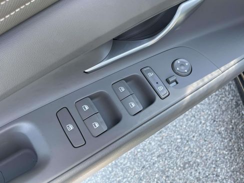 Used 2023 Hyundai Elantra SEL w/ Convenience Package FWD image 15