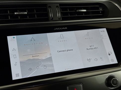 New 2024 Jaguar I-PACE R-Dynamic HSE image 13