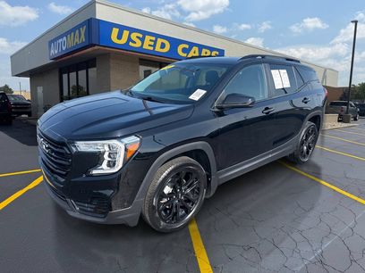 Used 2022 GMC Terrain SLE w/ Driver Convenience Package