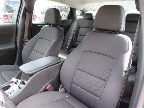 Used 2025 Chevrolet Malibu RS w/ LPO, Floor Liner Package image 17