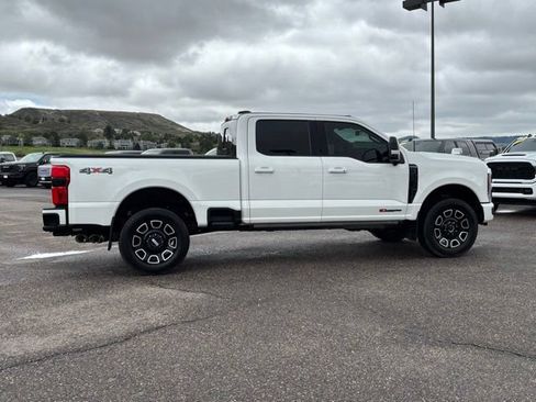 Used 2025 Ford F250 Platinum AWD/4WD image 6