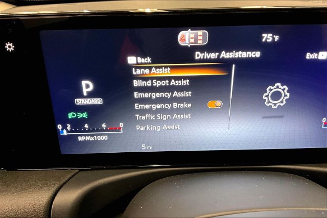 New 2027 Nissan Sentra SR FWD image 30
