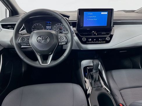 Used 2025 Toyota Corolla SE image 21