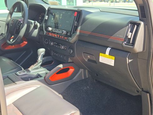 New 2026 Nissan Frontier PRO-4X AWD/4WD image 18