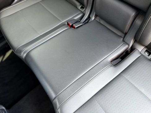 Used 2019 Volkswagen Tiguan SE FWD image 28