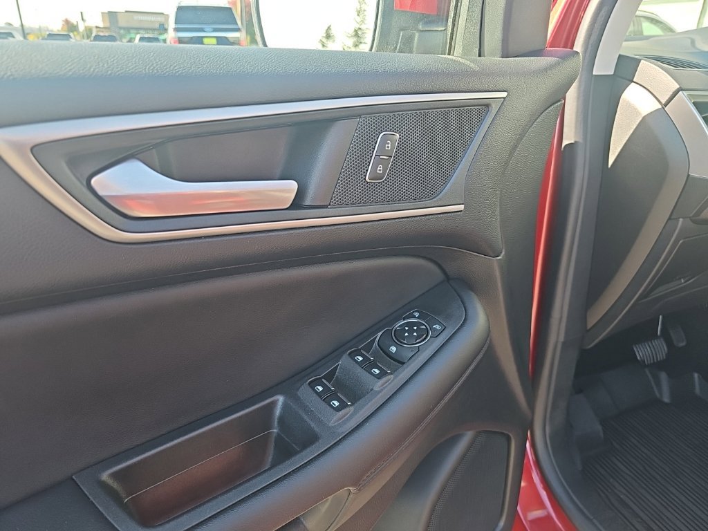 Used 2024 Ford Edge SEL w/ Convenience Package AWD/4WD image 21