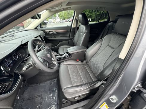 Certified 2022 Buick Envision Avenir w/ Technology Package II AWD/4WD image 13
