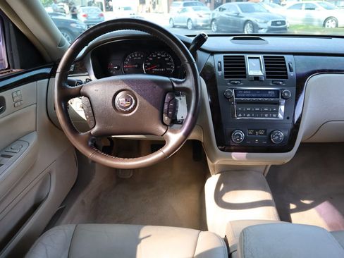Used 2011 Cadillac DTS Luxury FWD image 20