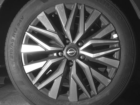 Used 2025 Nissan Altima 2.5 SV image 15