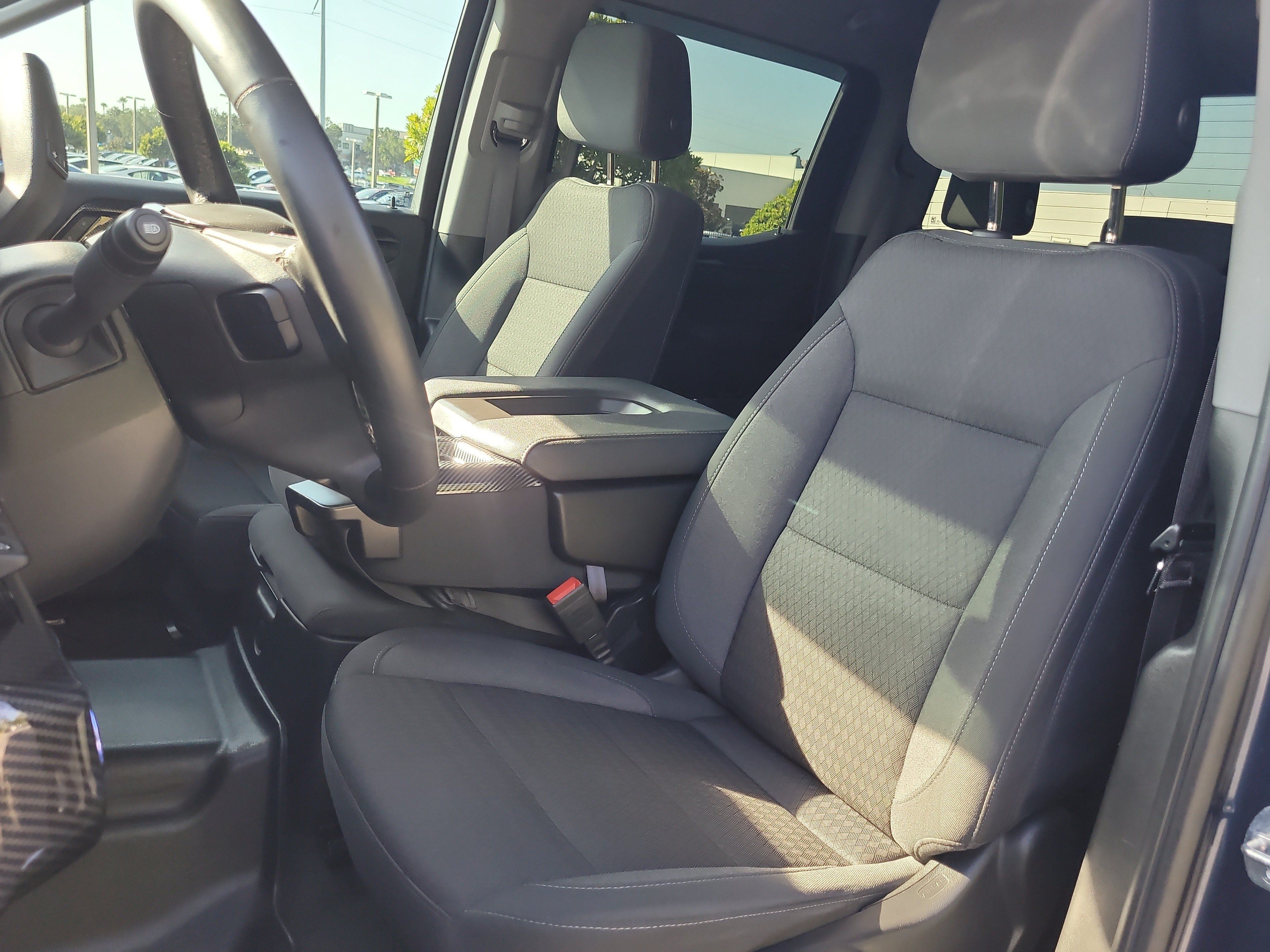 Used 2023 Chevrolet Silverado 1500 LT AWD/4WD image 18