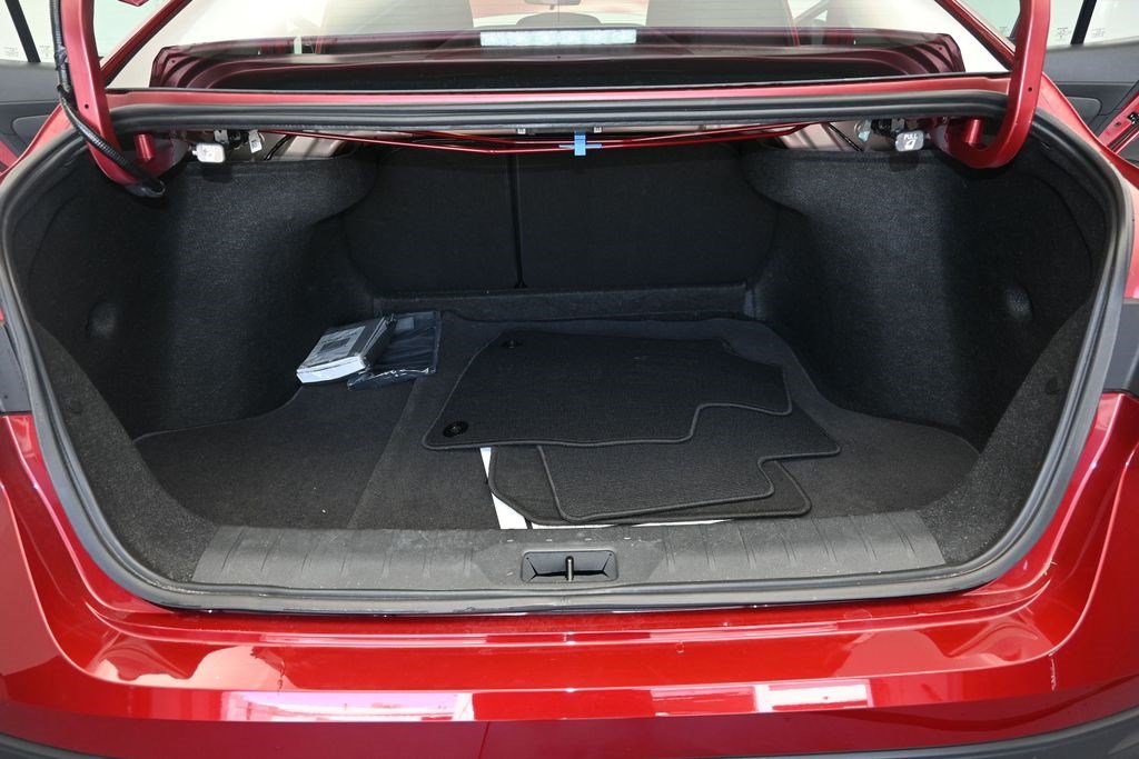Used 2026 Nissan Sentra SV w/ Floor Mat Package FWD image 9