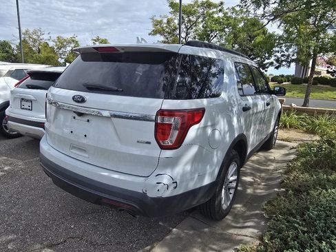 Used 2017 Ford Explorer 4WD image 16
