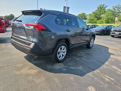 Used 2024 Toyota RAV4 LE AWD/4WD image 7
