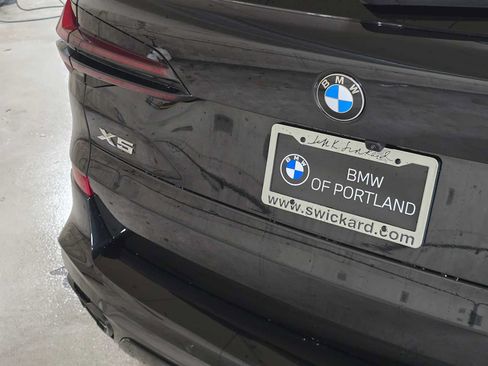 Used 2026 BMW X5 xDrive40i w/ M Sport Package AWD/4WD image 16