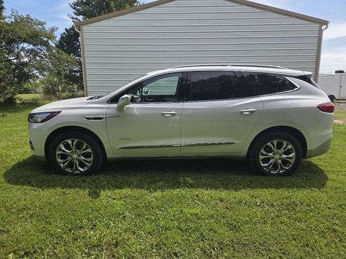 Used 2018 Buick Enclave Avenir FWD image 6
