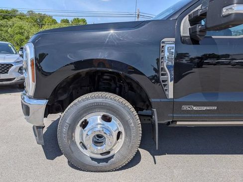 Certified 2024 Ford F350 Lariat w/ Lariat Ultimate Package AWD/4WD image 19