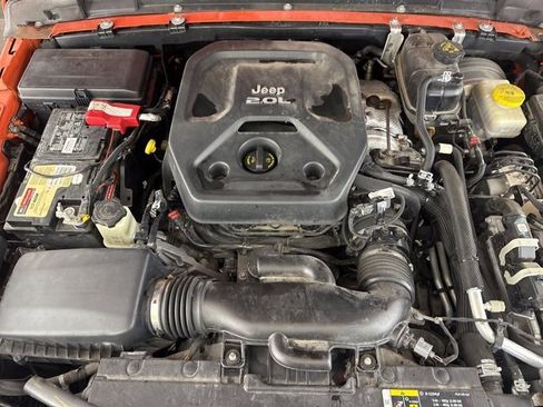 Used 2018 Jeep Wrangler Unlimited Sahara image 22