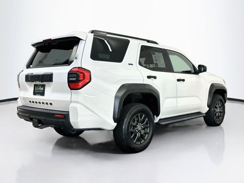 Used 2025 Toyota 4Runner SR5 AWD/4WD image 9