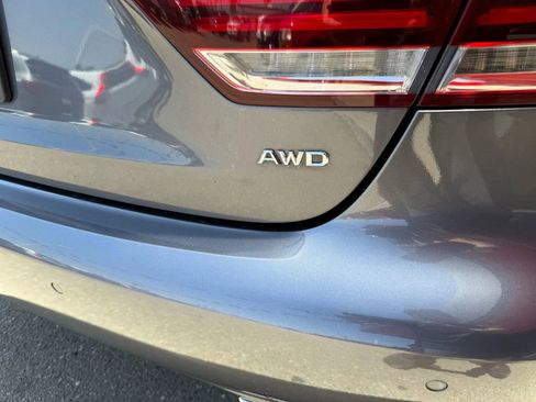 Used 2014 Lexus LS 460 AWD w/ Comfort Package image 13