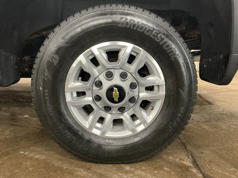 Used 2021 Chevrolet Silverado 2500 LT w/ Convenience Package image 31