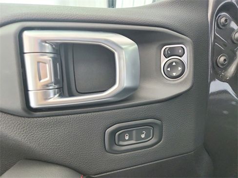 New 2026 Jeep Wrangler Unlimited Rubicon image 39