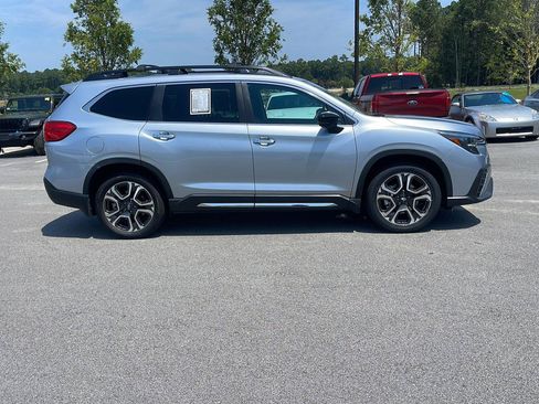 Used 2024 Subaru Ascent Touring w/ Popular Package #2 AWD/4WD image 8