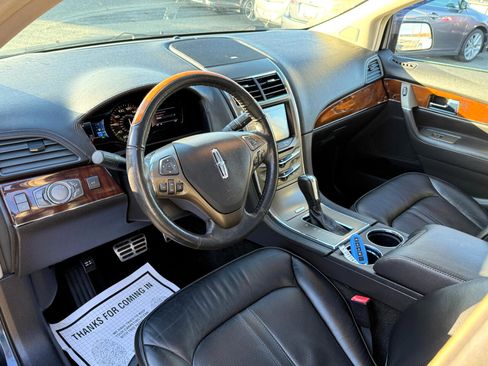 Used 2014 Lincoln MKX AWD w/ Equipment Group 102A image 11