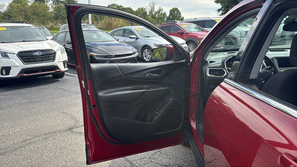 Used 2020 Chevrolet Equinox LT w/ Driver Convenience Package FWD image 15
