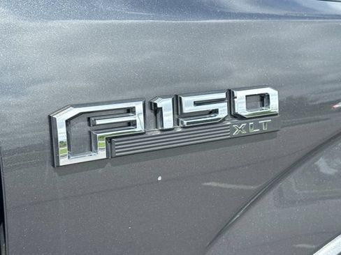 Used 2018 Ford F150 XLT w/ Equipment Group 302A Luxury AWD/4WD image 16