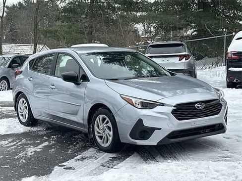 Certified 2025 Subaru Impreza 2.0i image 17
