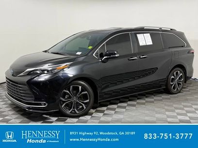 Used 2025 Toyota Sienna Platinum