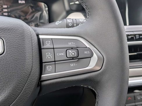New 2026 Jeep Compass Limited w/ Sun, Sound & Navigation Group AWD/4WD image 24