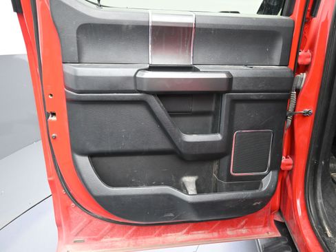 Used 2016 Ford F150 Lariat image 15