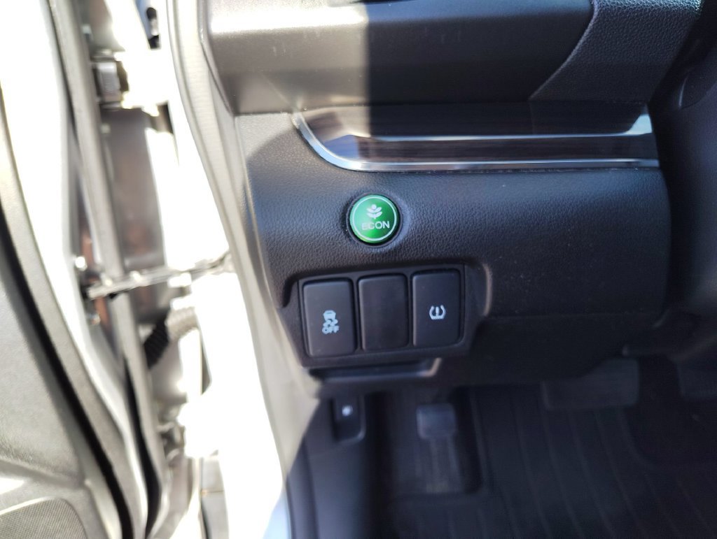 Used 2015 Honda CR-V EX-L image 19