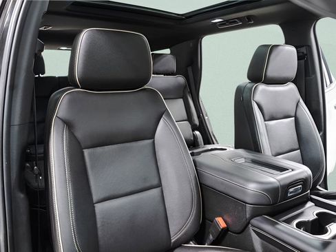 Used 2022 Chevrolet Tahoe Premier AWD/4WD image 37
